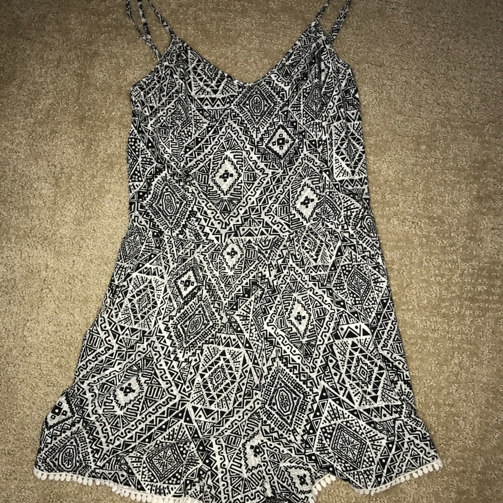 Romper - Like New